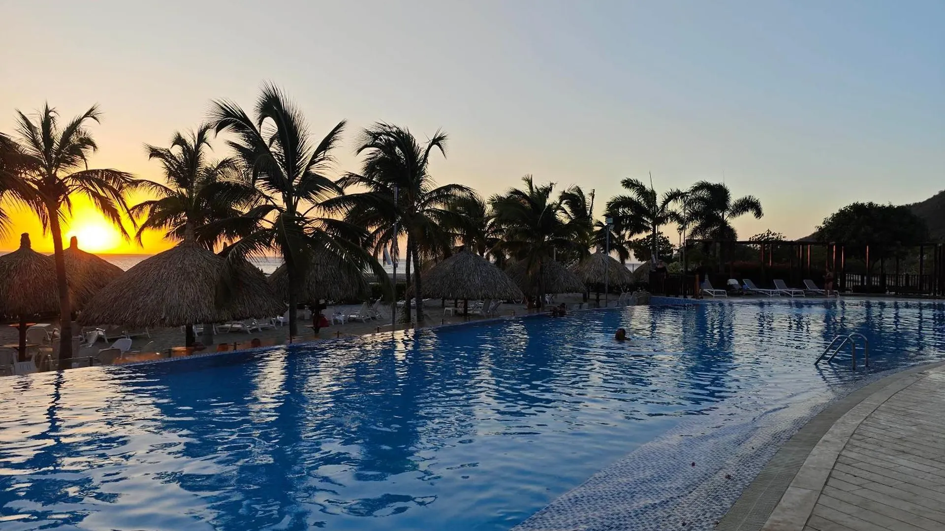 Lujoso Apto En Pozos Colorados Samaria Club De Playa Santa Marta  Colombia
